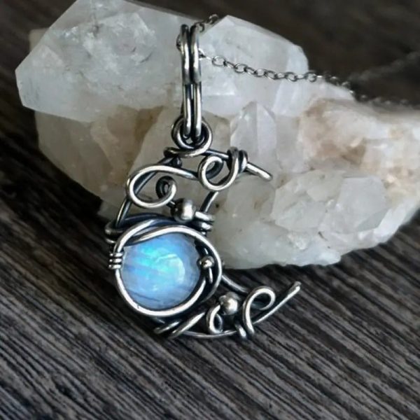 Moonstone Necklace For Sale